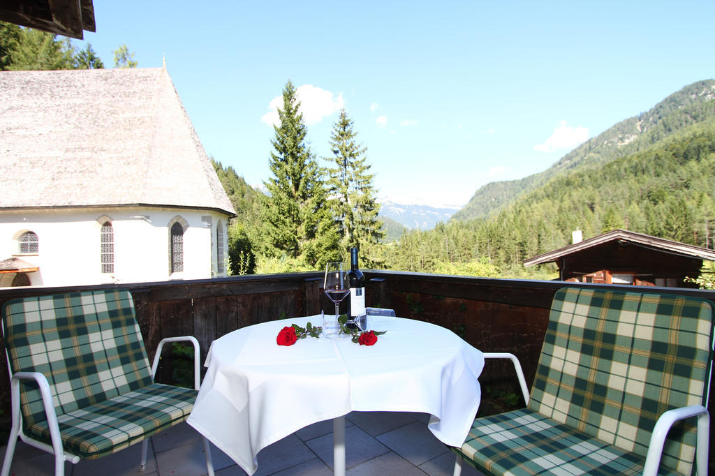 Gasthof St. Adolari Ξενοδοχείο Sankt Ulrich am Pillersee Δωμάτιο φωτογραφία
